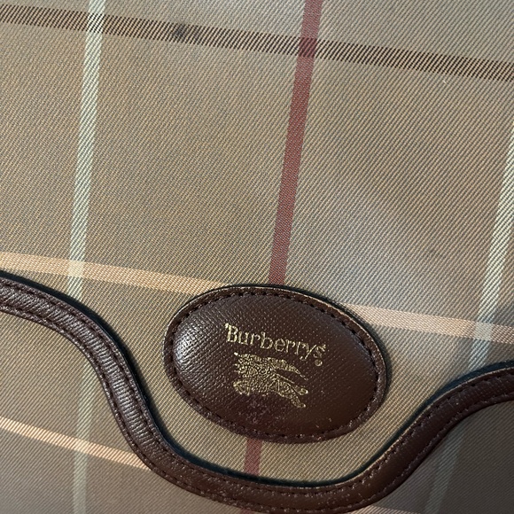 Burberry Brown Plaid Shoulder Bag It Has 2 Small Faded Marks On It - Picture 7 of 12